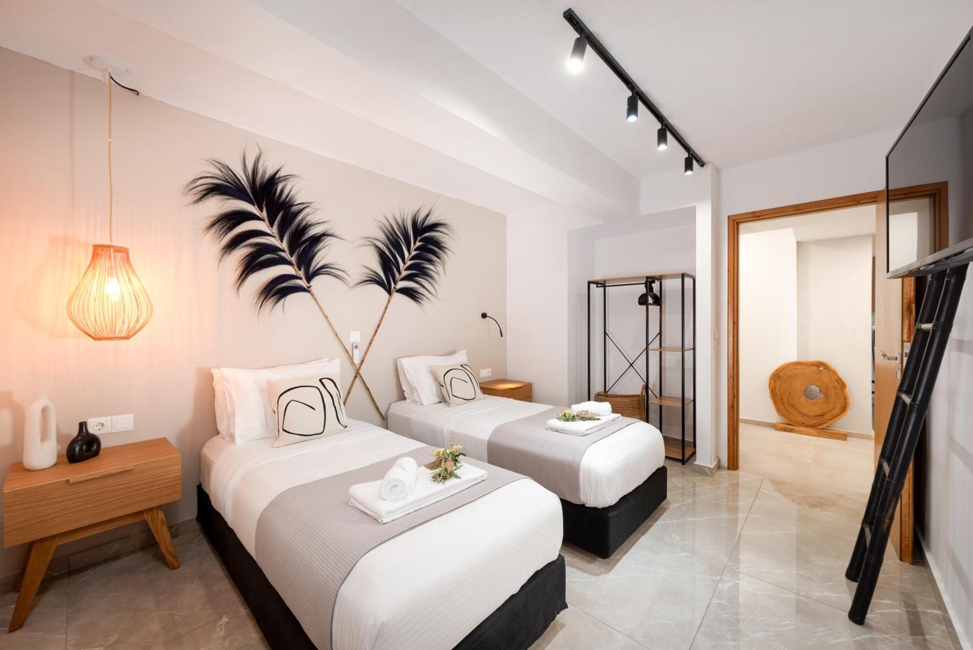 Hypnosis Beachside Villa With Private Heated Pool Georgioupoli Exterior photo